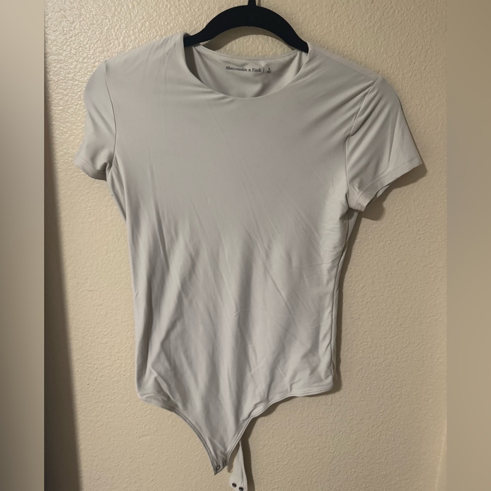 LIKE NEW! Abercrombie & Fitch Seamless Bodysuit